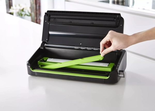 FFS005-Vacuum-Sealer-HandDripTray.jpg