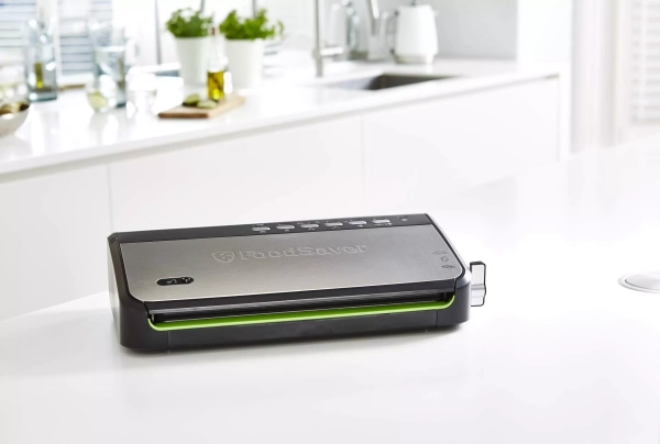 FFS005-Vacuum-Sealer-Main-NoProps.jpg