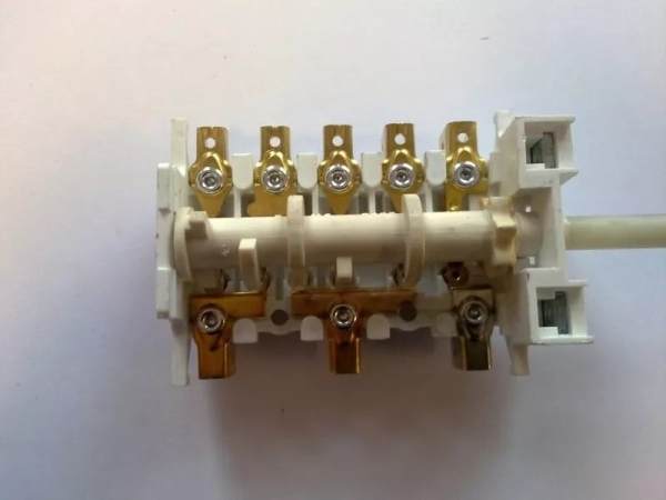 Universal-Plattenschalter 6+0 Positionen 812478